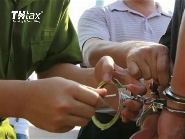 Rủi Ro Thuế Khi Dùng Tài Khoản Cá Nhân Để Nhận Tiền Kinh Doanh